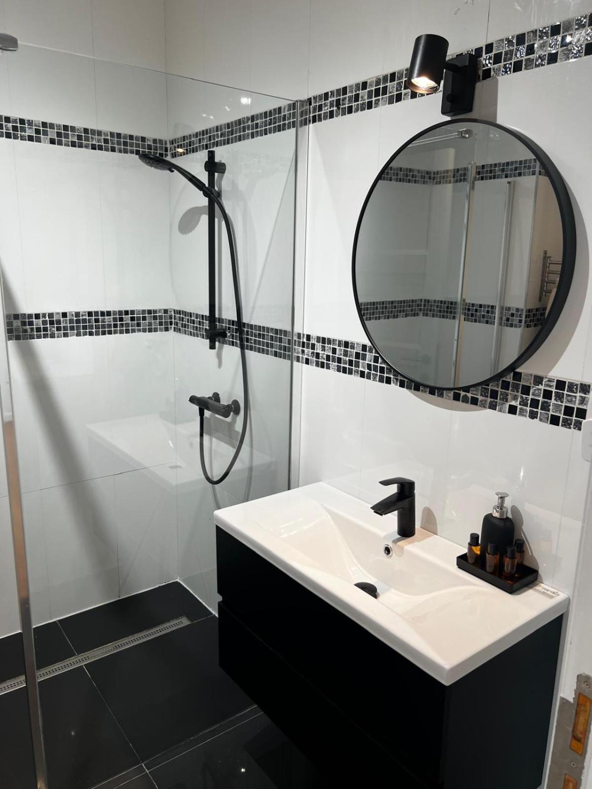 Wolu Suites Брюссель Экстерьер фото
