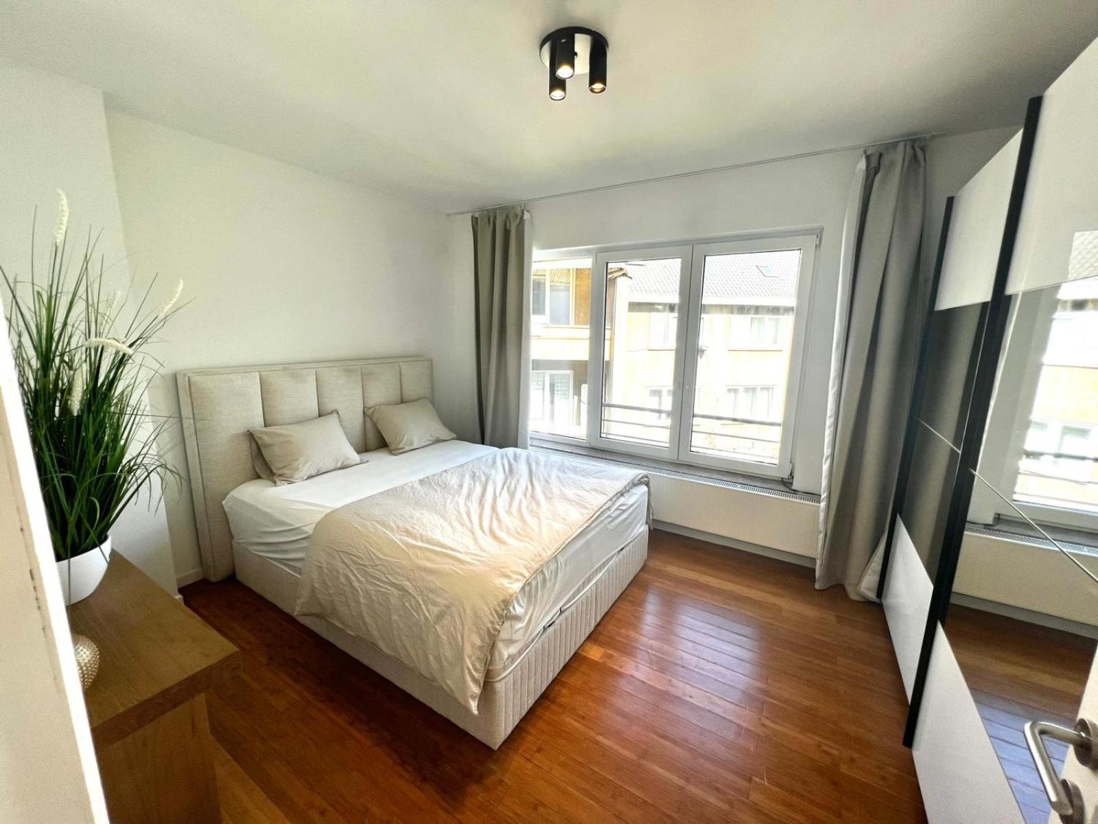Wolu Suites Брюссель Экстерьер фото